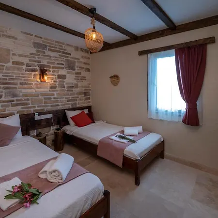K Revma Hotel *